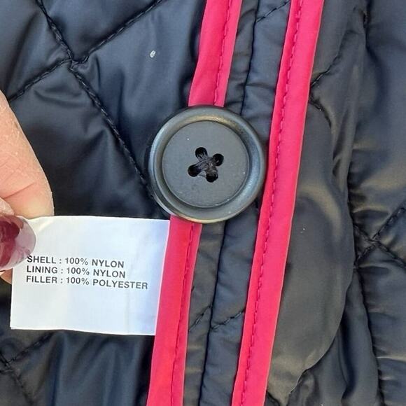 Gap women’s size S nylon front full button jacket - Picture 6 of 9